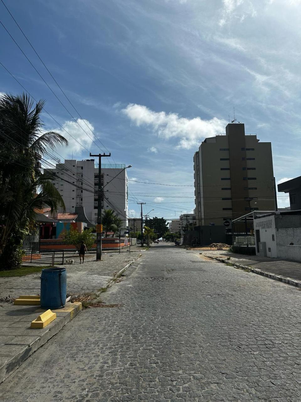 Lar Do Viajante: 2 Quartos A 300m Da Em Manaira *