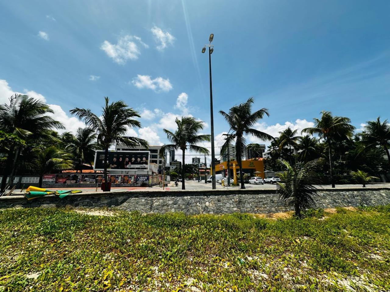 Lar Do Viajante: 2 Quartos A 300m Da Em Manaira